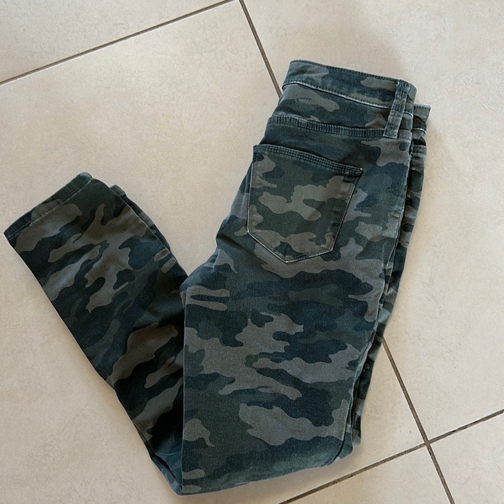 Universal Thread Camo Skinny Jeans